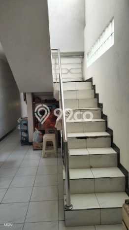 Unit Kost Dijual di Kawasan Lengkong Bandung dengan 19 KT Unit Kost Dijual di Kawasan Lengkong Bandung dengan 19 KT