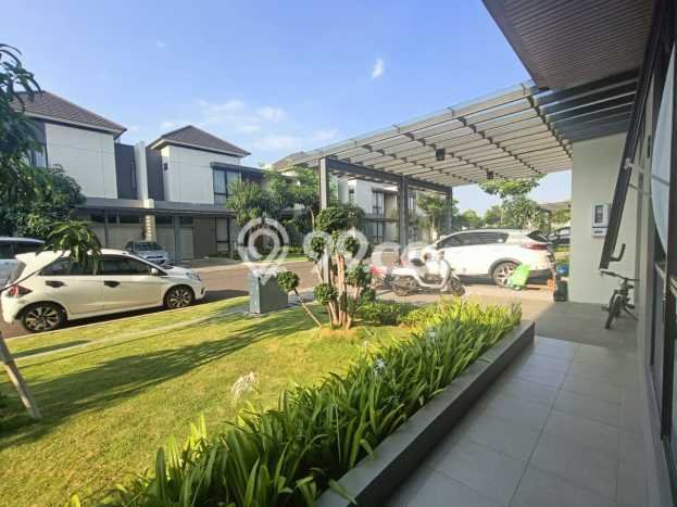 Rumah Mewah LB 153m2 Siap Huni Desain Elegan di Summarecon Bandung, Bandung Rumah Mewah LB 153m2 Siap Huni Desain Elegan di Summarecon Bandung, Bandung