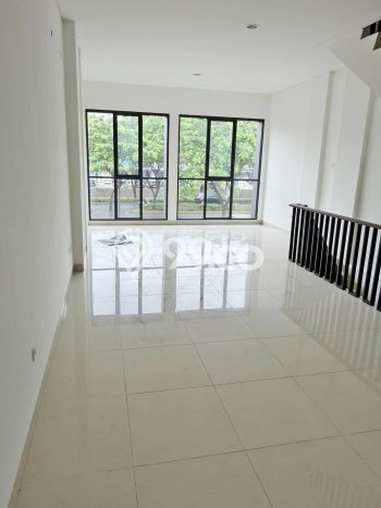 Disewakan Ruko di Kawasan Ramai BSD City Luas 156m2 Disewakan Ruko di Kawasan Ramai BSD City Luas 156m2