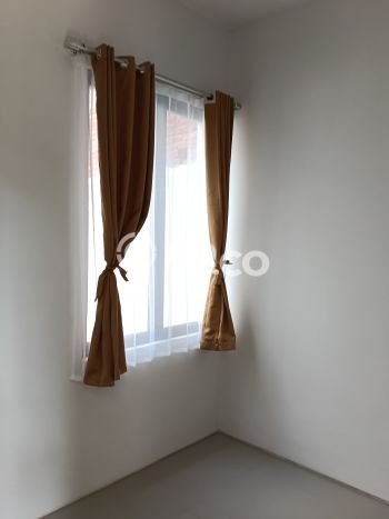 Jarang Ada! Rumah Sewa 2 Kamar Bagus Siap Huni BSD City Jarang Ada! Rumah Sewa 2 Kamar Bagus Siap Huni BSD City