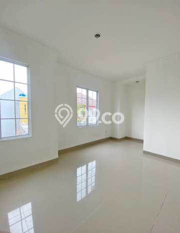 Disewakan Segera Rumah Kondisi Baik di Area Gading Serpong, Tangerang Disewakan Segera Rumah Kondisi Baik di Area Gading Serpong, Tangerang