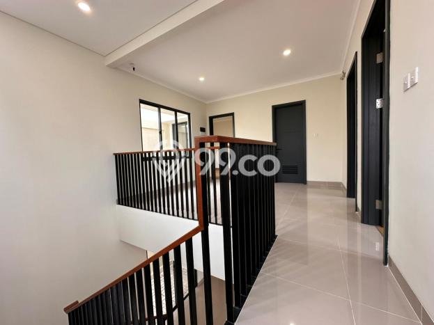 Rumah di Gading Serpong, 4 KT, Dekat Universitas, LT 122m² Bangunan 150m² Rumah di Gading Serpong, 4 KT, Dekat Universitas, LT 122m² Bangunan 150m²