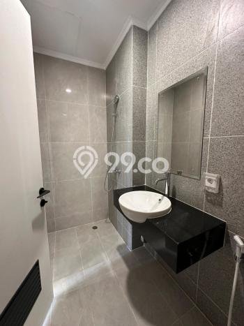 Rumah di Gading Serpong, 4 KT, Dekat Universitas, LT 122m² Bangunan 150m² Rumah di Gading Serpong, 4 KT, Dekat Universitas, LT 122m² Bangunan 150m²
