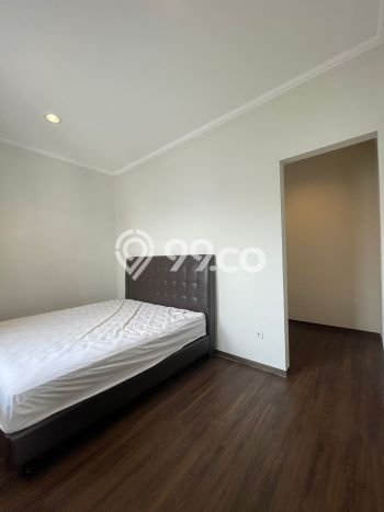 Sewa Rumah Harga Terjangkau di BSD City Tangerang dengan 4 Kamar Tidur Sewa Rumah Harga Terjangkau di BSD City Tangerang dengan 4 Kamar Tidur