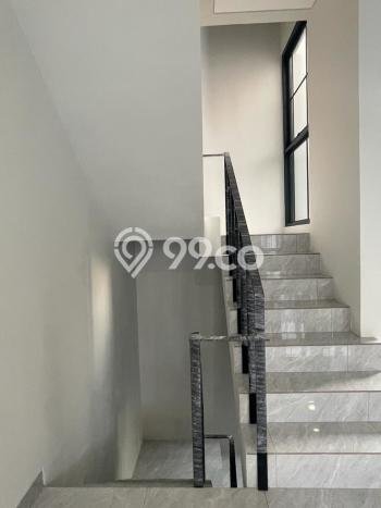 Rumah Kontrakan Tangerang LT 112m2 LB 165m2 Area BSD City Rumah Kontrakan Tangerang LT 112m2 LB 165m2 Area BSD City