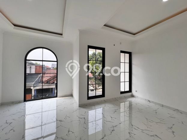 Rumah Luas Asri 3 KT Siap Pakai di BSD Tangerang Rumah Luas Asri 3 KT Siap Pakai di BSD Tangerang