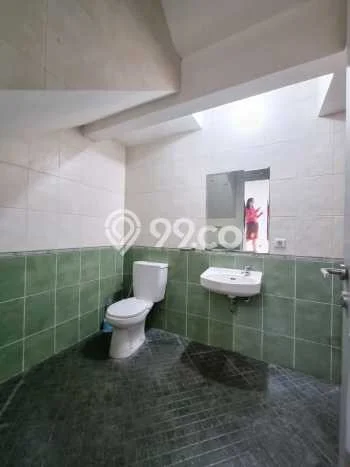 Rumah sewa siap pakai 4 KT di BSD Delatinos, Tangerang Rumah sewa siap pakai 4 KT di BSD Delatinos, Tangerang