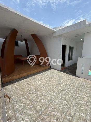 Disewakan! Rumah 3 Kamar Tidur &
3 Kamar Mandi di Muara Karang, Jakarta Utara Disewakan! Rumah 3 Kamar Tidur &
3 Kamar Mandi di Muara Karang, Jakarta Utara