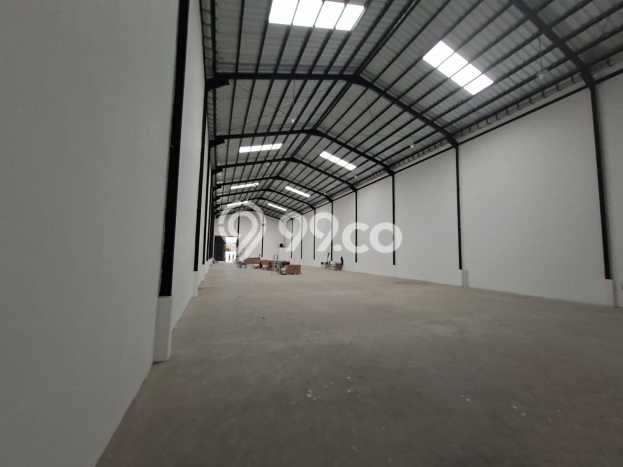 Gudang disewakan di Pakuhaji Tangerang dengan luas bangunan 720m2 Gudang disewakan di Pakuhaji Tangerang dengan luas bangunan 720m2