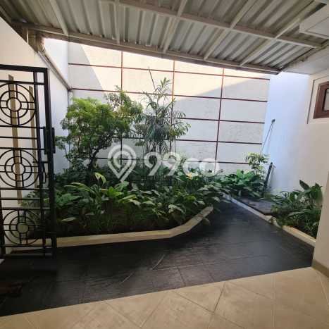 Rumah Mewah LB 200m2 Siap Huni Desain Elegan di Cipete, Jakarta Selatan Rumah Mewah LB 200m2 Siap Huni Desain Elegan di Cipete, Jakarta Selatan