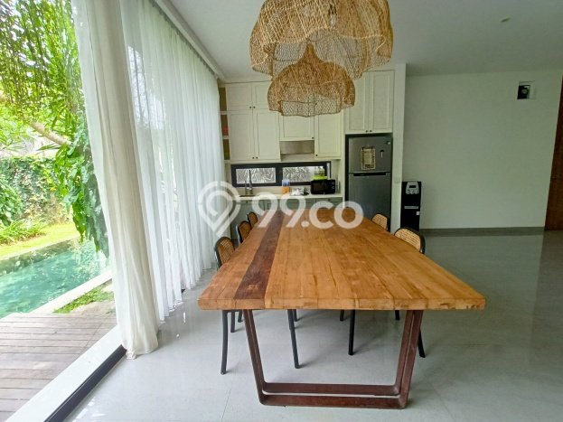 DIJUAL! Vila Kawasan , Luas 250m2m², Lokasi Premium DIJUAL! Vila Kawasan , Luas 250m2m², Lokasi Premium