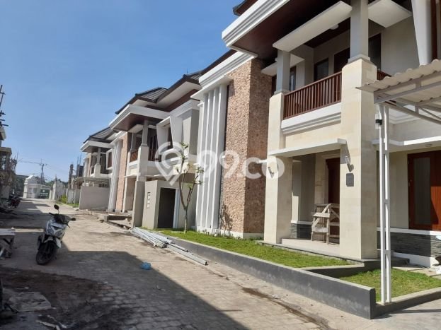 Ready to Use! Premium House LT 210m2 Desain Modern di Sanur Ready to Use! Premium House LT 210m2 Desain Modern di Sanur