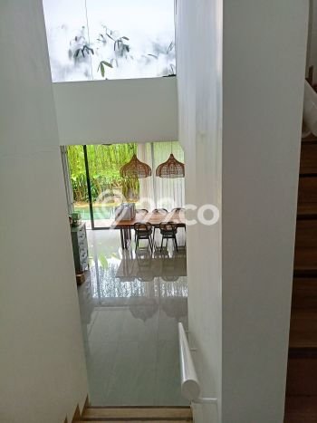 DIJUAL! Vila Kawasan , Luas 250m2m², Lokasi Premium DIJUAL! Vila Kawasan , Luas 250m2m², Lokasi Premium