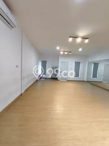 Disewakan Ruko di Kawasan Ramai Padangsambian Luas 130m2 Disewakan Ruko di Kawasan Ramai Padangsambian Luas 130m2