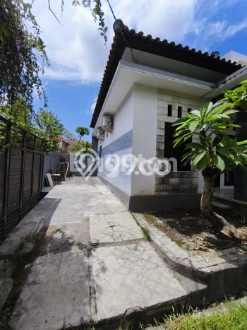 UNIT SPESIAL! Rumah area Padangsambian , 2 KT, Dekat Fasilitas, Luas 100m² LB 64m² UNIT SPESIAL! Rumah area Padangsambian , 2 KT, Dekat Fasilitas, Luas 100m² LB 64m²