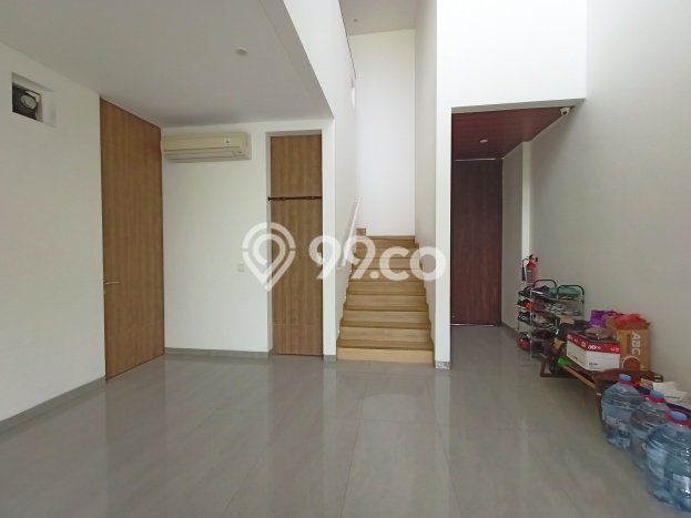 DIJUAL! Vila Kawasan , Luas 250m2m², Lokasi Premium DIJUAL! Vila Kawasan , Luas 250m2m², Lokasi Premium