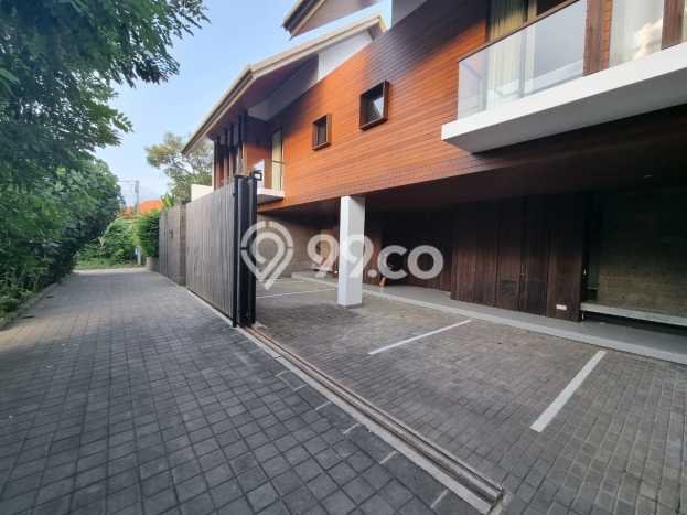 DIJUAL! Vila Kawasan , Luas 250m2m², Lokasi Premium DIJUAL! Vila Kawasan , Luas 250m2m², Lokasi Premium