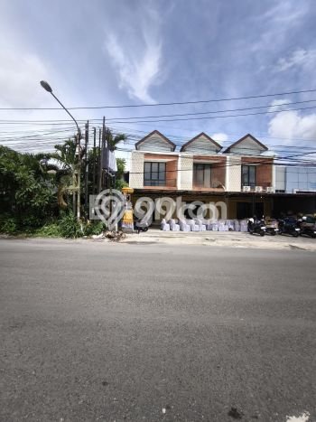 Ruko Disewakan di Padangsambian , Luas 175m², Lokasi Strategis, Ready Bisnis Ruko Disewakan di Padangsambian , Luas 175m², Lokasi Strategis, Ready Bisnis
