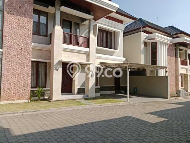 Ready to Use! Premium House LT 210m2 Desain Modern di Sanur Ready to Use! Premium House LT 210m2 Desain Modern di Sanur