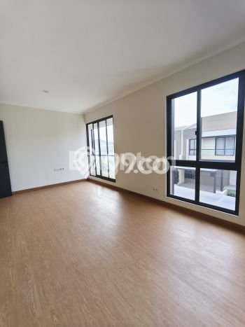 Dijual Rumah Mewah Megah Dengan View Cantik di Gading Serpong, Tangerang Dijual Rumah Mewah Megah Dengan View Cantik di Gading Serpong, Tangerang