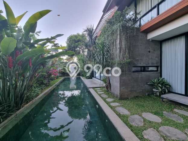 DIJUAL! Vila Kawasan , Luas 250m2m², Lokasi Premium DIJUAL! Vila Kawasan , Luas 250m2m², Lokasi Premium