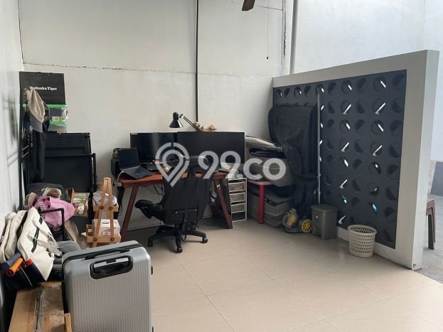 Rumah Luas Asri 2 KT Siap Pakai di Mustikasari Bekasi Rumah Luas Asri 2 KT Siap Pakai di Mustikasari Bekasi