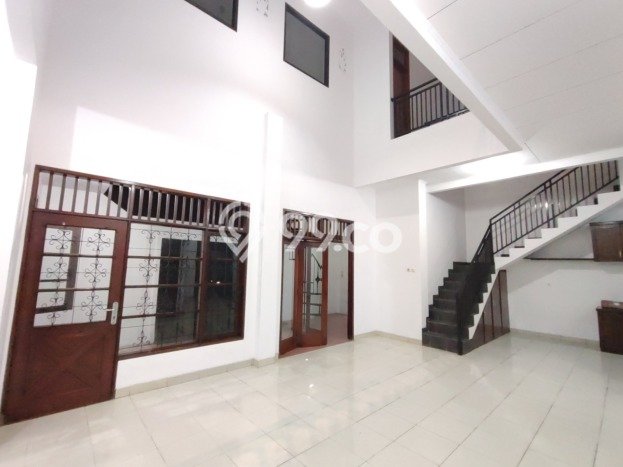 Rumah Modern 5 KT di Kemang Pratama Bekasi Unfurnished Rumah Modern 5 KT di Kemang Pratama Bekasi Unfurnished