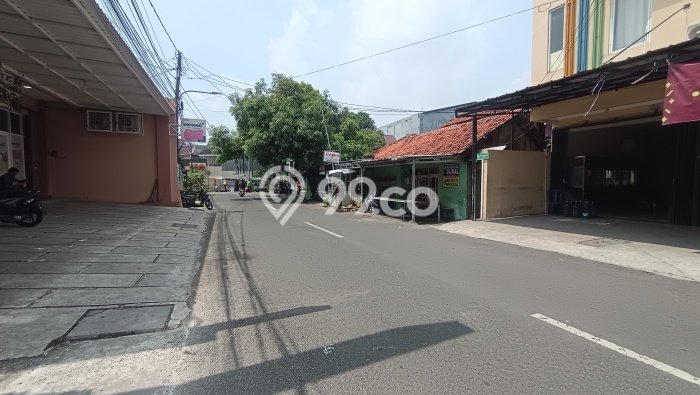 Ruko disewakan di Bekasi Timur Bekasi dengan luas bangunan 165m2 Ruko disewakan di Bekasi Timur Bekasi dengan luas bangunan 165m2