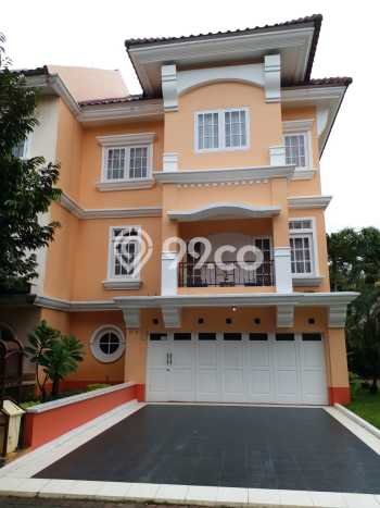 Rumah Elit LB 293m2 Siap Pakai Desain Elegan di Jatibening, Bekasi Rumah Elit LB 293m2 Siap Pakai Desain Elegan di Jatibening, Bekasi