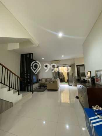 Jual Rumah Luas Megah Dengan View Eksklusif di Harapan Indah, Bekasi Jual Rumah Luas Megah Dengan View Eksklusif di Harapan Indah, Bekasi