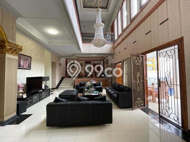 Rumah Elit LB 700m2 Siap Pakai Desain Elegan di Jati Asih, Bekasi Rumah Elit LB 700m2 Siap Pakai Desain Elegan di Jati Asih, Bekasi