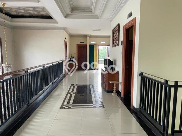 Rumah Elit LB 700m2 Siap Pakai Desain Elegan di Jati Asih, Bekasi Rumah Elit LB 700m2 Siap Pakai Desain Elegan di Jati Asih, Bekasi