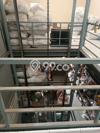 Gudang Disewakan Kawasan Tarumajaya, Luas 2000m2m², Area Komersial, Akses Utama Gudang Disewakan Kawasan Tarumajaya, Luas 2000m2m², Area Komersial, Akses Utama