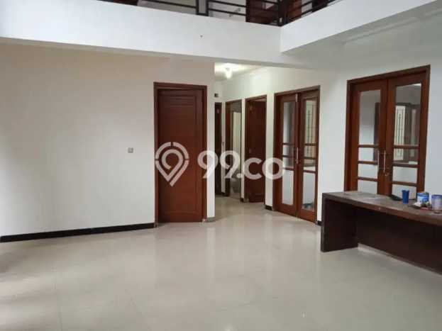 Dijual Rumah Luas Megah Dengan View Cantik di Cipinang Melayu, Jakarta Timur Dijual Rumah Luas Megah Dengan View Cantik di Cipinang Melayu, Jakarta Timur