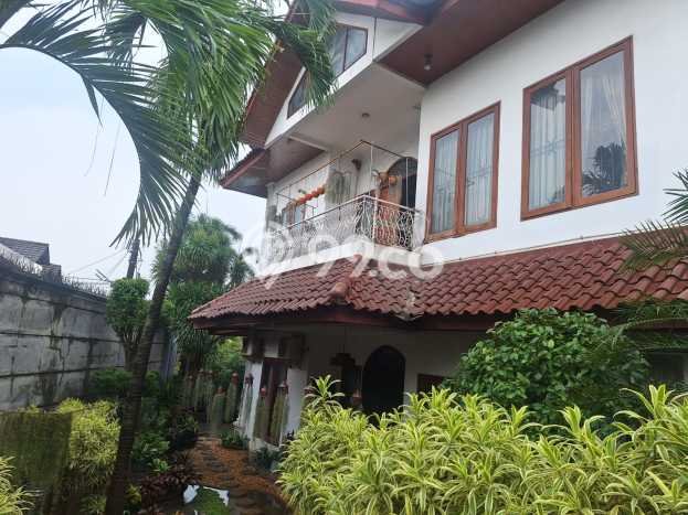 Ready to Use! Luxury House LT 2700m2 Desain Elegan di Jaka Permai Ready to Use! Luxury House LT 2700m2 Desain Elegan di Jaka Permai