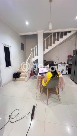 Rumah sewa siap pakai 5 Kamar Tidur di Pekayon, Bekasi Rumah sewa siap pakai 5 Kamar Tidur di Pekayon, Bekasi