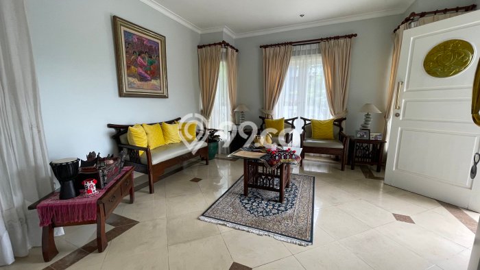 Rumah Mewah Dijual LT 547m2 di Cinere, Depok Rumah Mewah Dijual LT 547m2 di Cinere, Depok