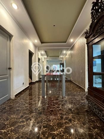 Hunian Elit LB 441m2 Siap Huni Desain Elegan di Cirendeu, Jakarta Selatan Hunian Elit LB 441m2 Siap Huni Desain Elegan di Cirendeu, Jakarta Selatan