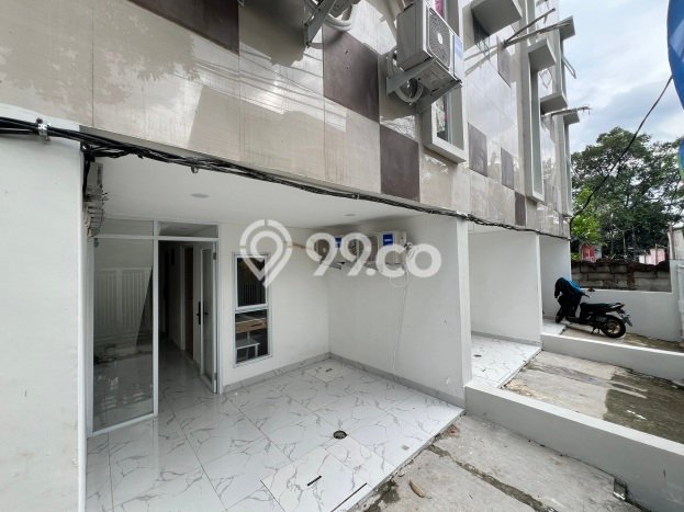 Rumah Kost untuk Dijual di Cipete Punya 33 Kamar Rumah Kost untuk Dijual di Cipete Punya 33 Kamar