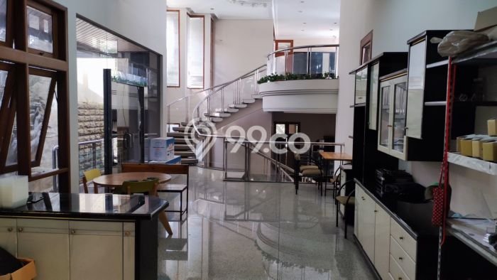 Rumah Elit Modern Siap Huni di papandayan Semarang Rumah Elit Modern Siap Huni di papandayan Semarang