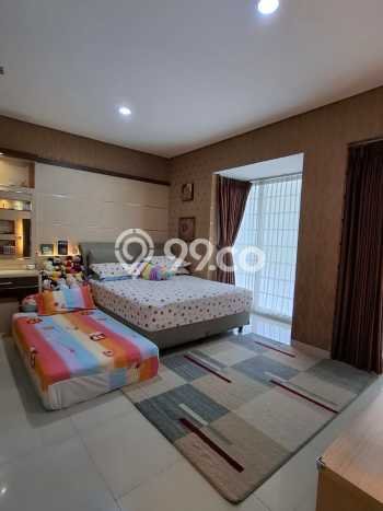Rumah Elit Modern Tanpa Renovasi di Cibubur Jakarta Timur Rumah Elit Modern Tanpa Renovasi di Cibubur Jakarta Timur