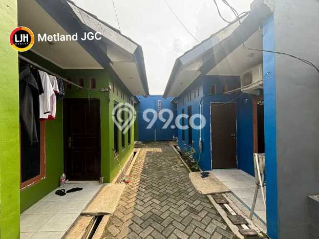 Kost Dijual di Bantar Gebang dengan 21 KT dan Luas 576m2 Kost Dijual di Bantar Gebang dengan 21 KT dan Luas 576m2