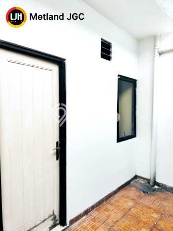 Dijual Cepat Rumah Favorit Siap Huni LB 180m2 di Cakung, Jakarta Timur Dijual Cepat Rumah Favorit Siap Huni LB 180m2 di Cakung, Jakarta Timur