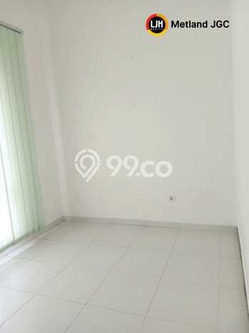 AREA KOMERSIAL! Ruko For Rent di Metland Menteng, Luas 75m², Akses Utama, Siap Bisnis AREA KOMERSIAL! Ruko For Rent di Metland Menteng, Luas 75m², Akses Utama, Siap Bisnis