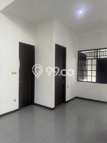 Jual Rumah Luas Elegan Dengan View Eksklusif di Rawamangun, Jakarta Timur Jual Rumah Luas Elegan Dengan View Eksklusif di Rawamangun, Jakarta Timur