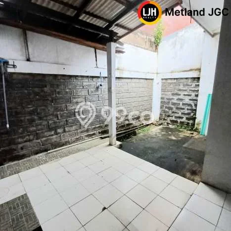 Rumah Sewa Jakarta Timur LT 90m2 LB 70m2 Kawasan Metland Menteng Rumah Sewa Jakarta Timur LT 90m2 LB 70m2 Kawasan Metland Menteng