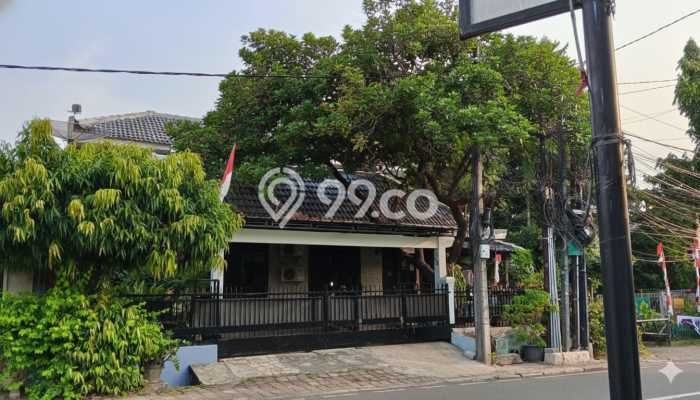 Dijual Rumah Luas Megah Dengan View Cantik di Pondok Kelapa, Jakarta Timur Dijual Rumah Luas Megah Dengan View Cantik di Pondok Kelapa, Jakarta Timur