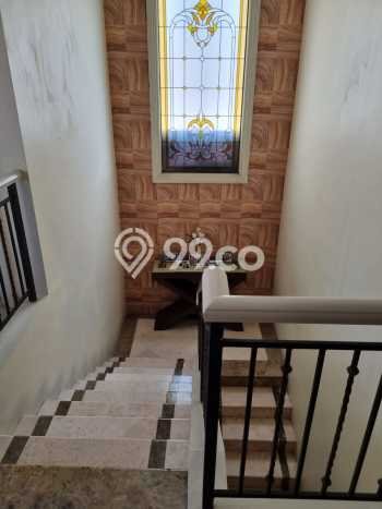 Rumah Elit Modern Tanpa Renovasi di Wisata Bukit Mas Surabaya Rumah Elit Modern Tanpa Renovasi di Wisata Bukit Mas Surabaya