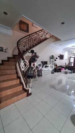 HARGA SPESIAL! Rumah di , Surabaya, LT 140m2m² Bangunan 280m2m² BISA KPR! HARGA SPESIAL! Rumah di , Surabaya, LT 140m2m² Bangunan 280m2m² BISA KPR!