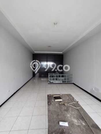 Ruko Dijual di Surabaya LT 63m2 & LB 164m2 Lokasi Terbaik! Ruko Dijual di Surabaya LT 63m2 & LB 164m2 Lokasi Terbaik!